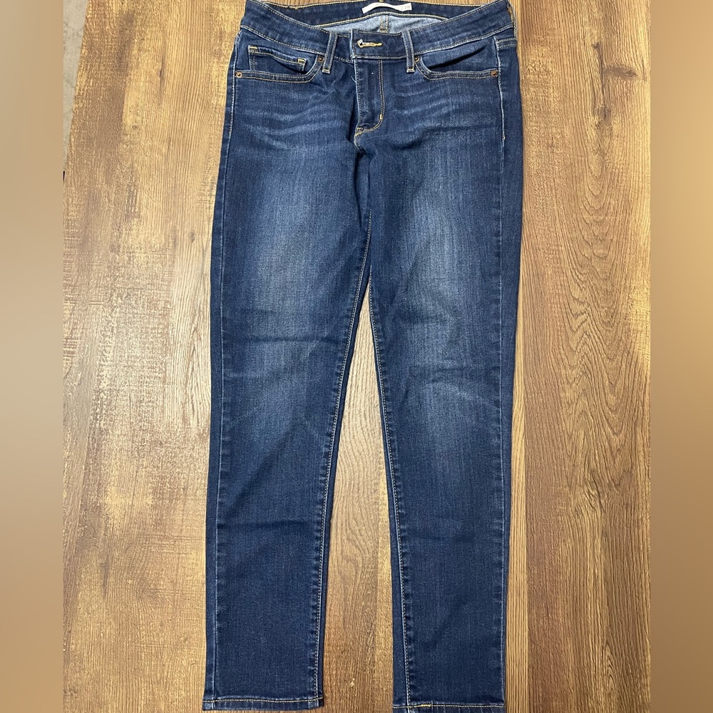 Levi Jean 711 like new